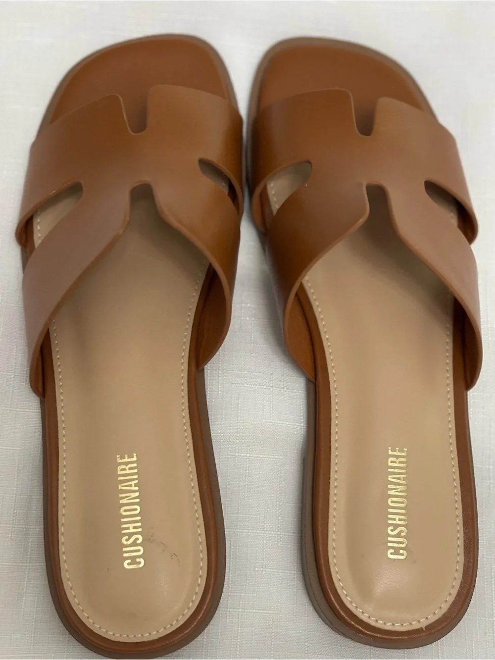 Cushionaire Voyage Brown Cutout Strap Slides Sandals Women 7M